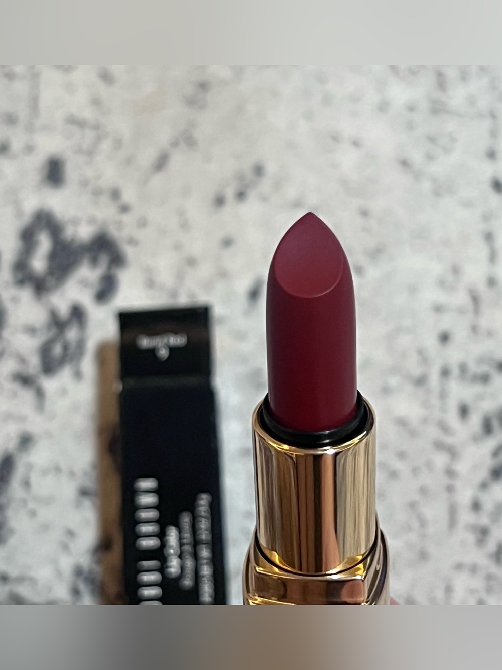 Bobbi Brown Lip color Burnt Red 9 discontinued - Picture 7 of 11